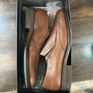 Mens Hendrick slip on.